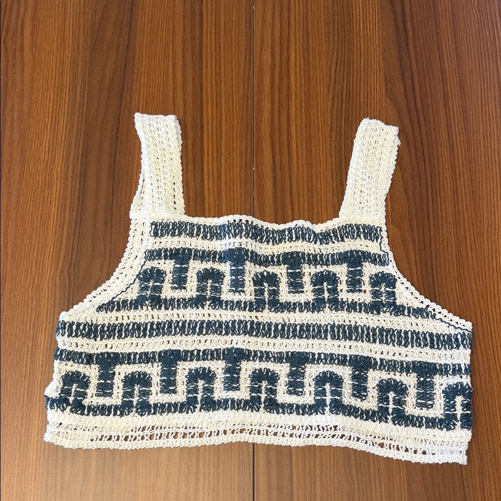 Crochet Square-Neck Tank Top in Cream and Navy